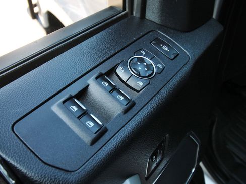 Used 2019 Ford F350 Lariat w/ Lariat Value Package image 22