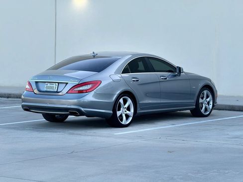 Used 2012 Mercedes-Benz CLS 550 4MATIC image 7