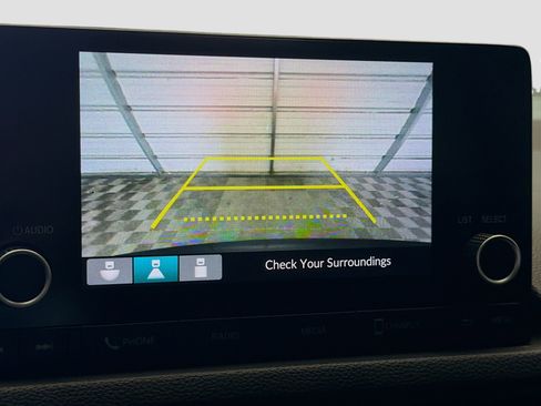 Used 2022 Honda Civic LX image 16