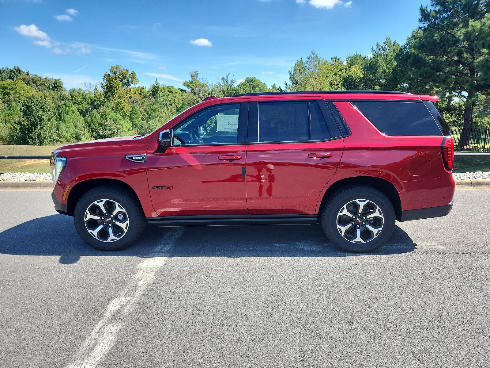 New 2027 GMC Yukon AT4 w/ AT4 Premium Plus Package AWD/4WD image 2