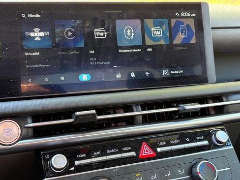 Used 2025 Hyundai Santa Cruz SE image 10