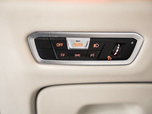 Used 2022 BMW X5 M50i w/ Premium Package AWD/4WD image 44