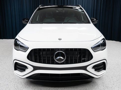 New 2026 Mercedes-Benz GLA 35 AMG 4MATIC image 2