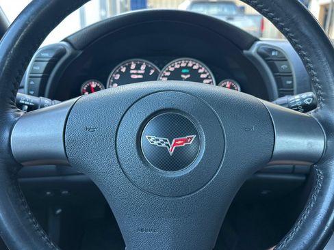 Used 2006 Chevrolet Corvette Z06 w/ Preferred Equipment Group RWD image 18