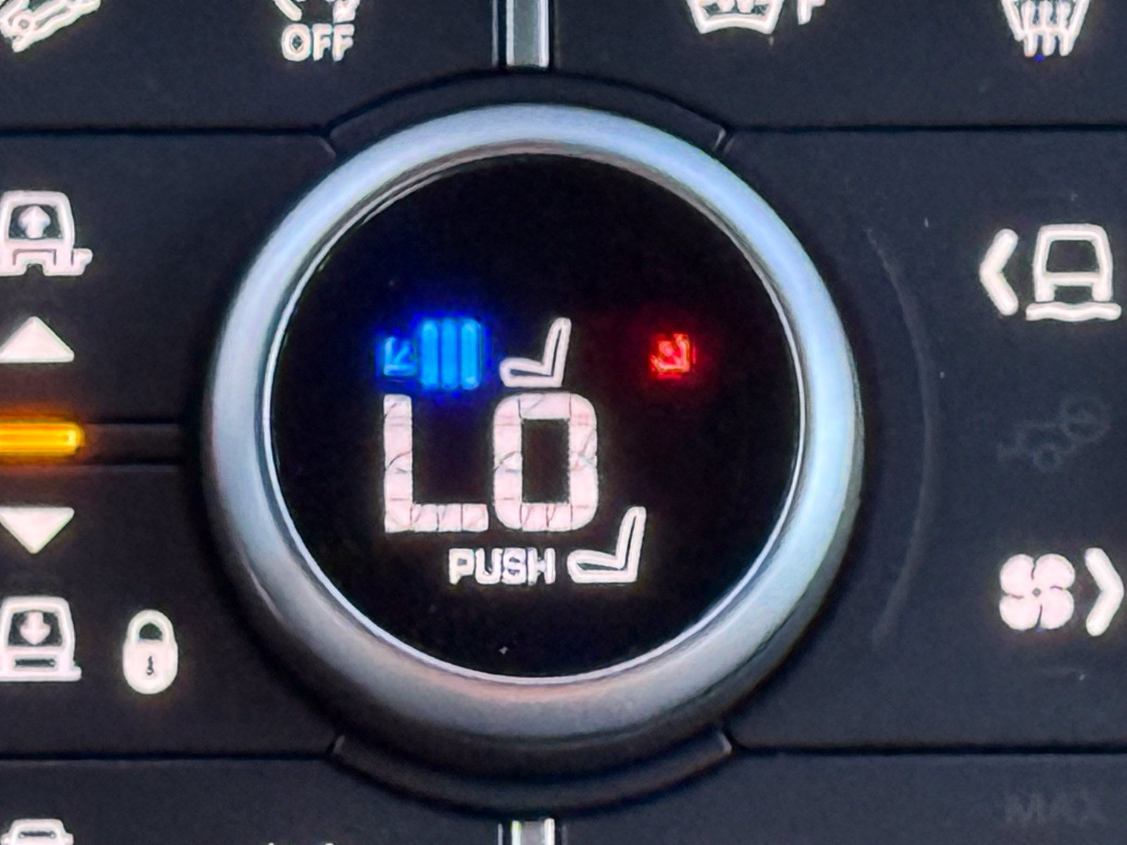 New 2026 Land Rover Defender 110 X-Dynamic SE AWD/4WD image 30