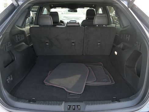 Used 2022 Ford Edge ST-Line image 22