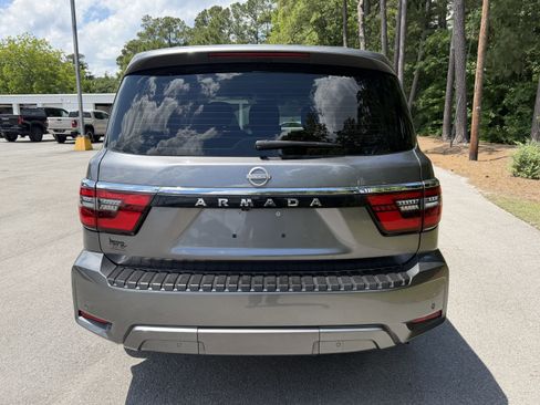 Used 2023 Nissan Armada S AWD/4WD image 9