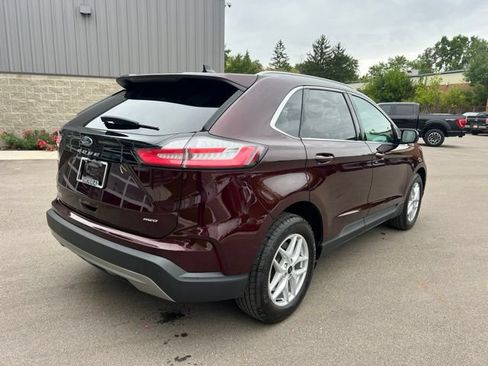 Used 2024 Ford Edge SEL w/ Convenience Package AWD/4WD image 5