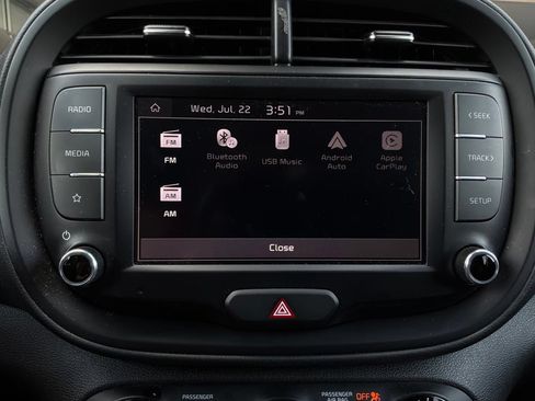 Used 2025 Kia Soul LX w/ LX Technology Package FWD image 28