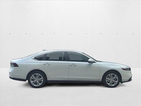 New 2025 Honda Accord LX image 4