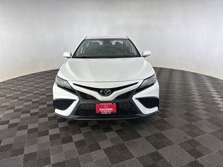 Used 2022 Toyota Camry SE FWD video 2