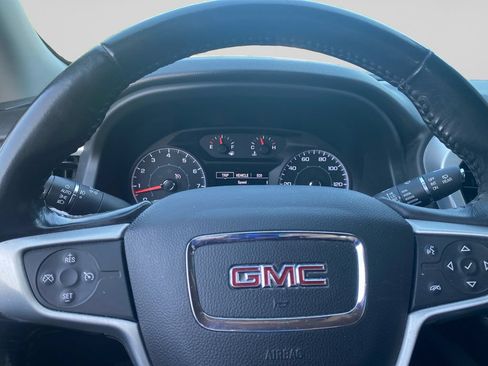 Used 2018 GMC Acadia SLE w/ Driver Alert Package I AWD/4WD image 22