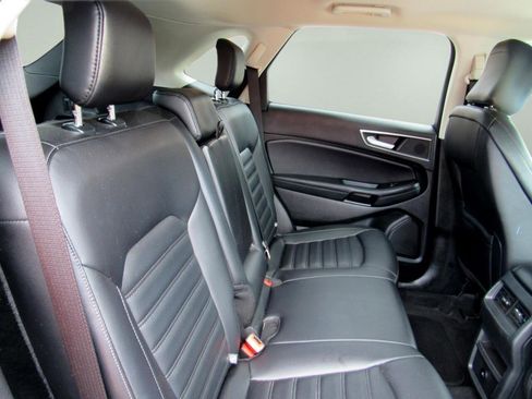 Used 2024 Ford Edge SEL image 33