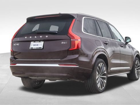 Used 2025 Volvo XC90 B6 Core w/ Climate Package image 6