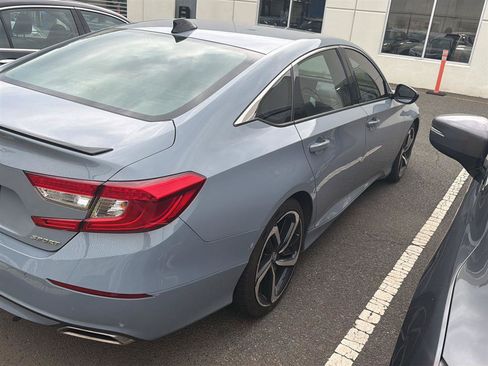 Used 2022 Honda Accord Sport image 3