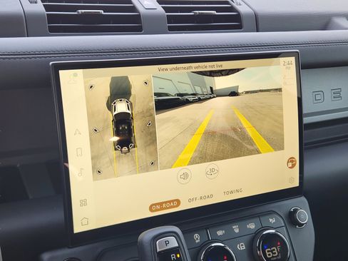 New 2026 Land Rover Defender 110 OCTA AWD/4WD image 17