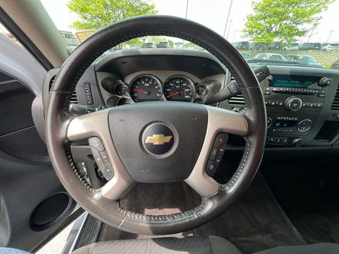 Used 2013 Chevrolet Silverado 2500 LT w/ Interior Plus Package AWD/4WD image 26