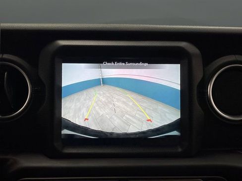 Used 2023 Jeep Wrangler Unlimited Rubicon 4xe image 9