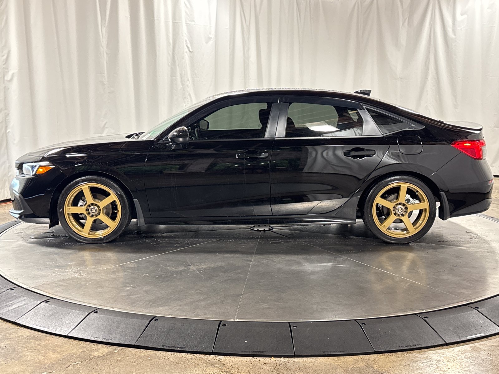 Used 2024 Honda Civic Sport image 8