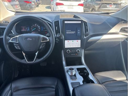 Used 2022 Ford Edge SEL w/ Convenience Package AWD/4WD image 4