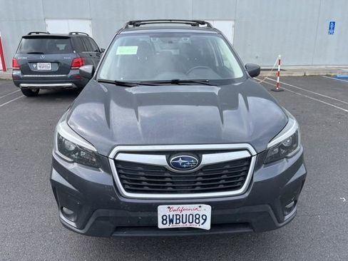 Used 2021 Subaru Forester Premium AWD/4WD image 2