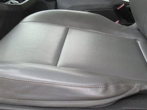 Used 2018 Ford Transit 250 148 High Roof image 15