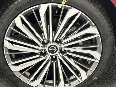 New 2025 Nissan Altima 2.5 SL image 16