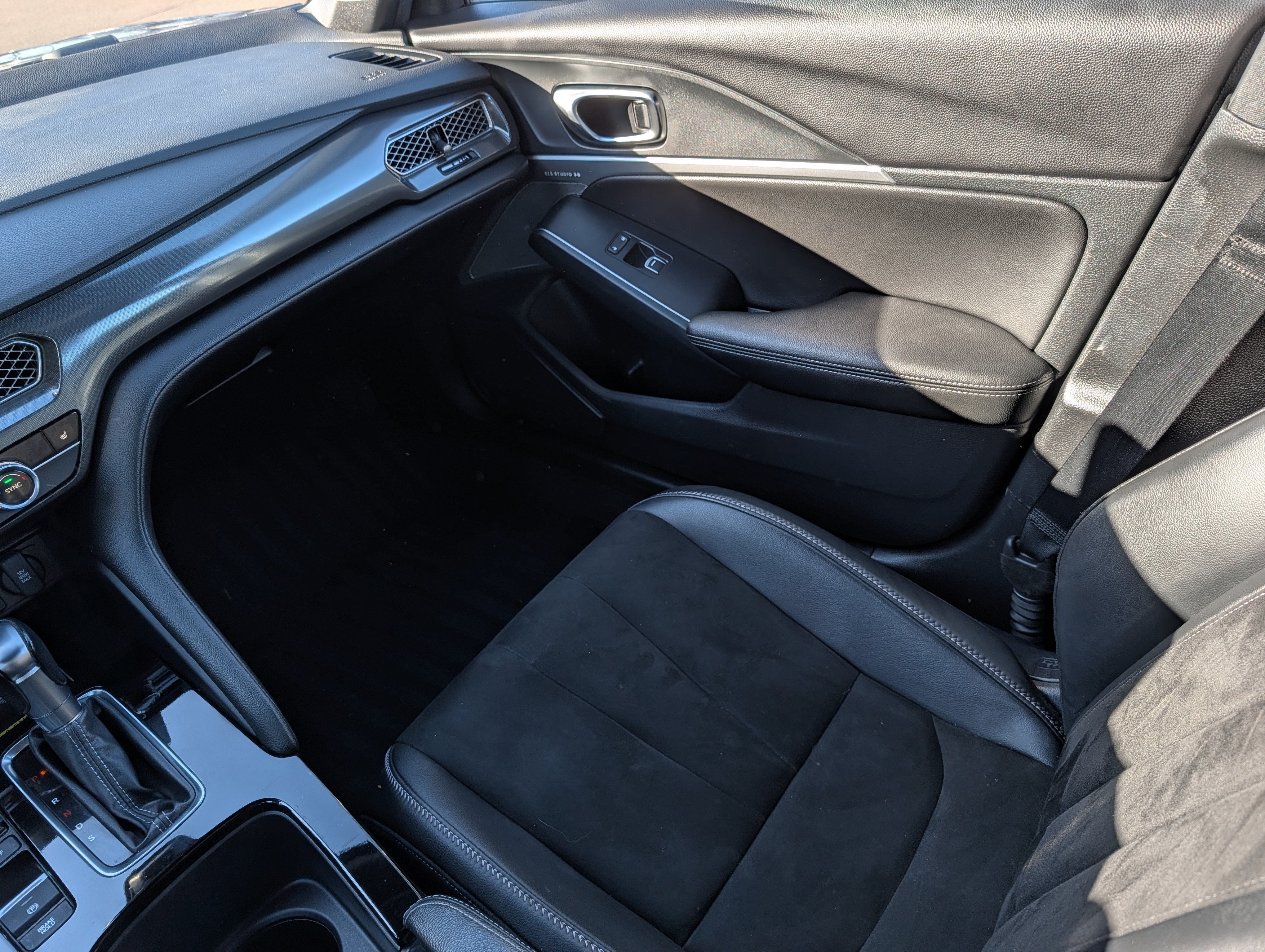 Used 2024 Acura Integra A-Spec w/ Technology Package FWD image 11
