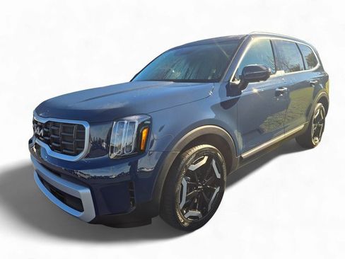 New 2025 Kia Telluride S image 8