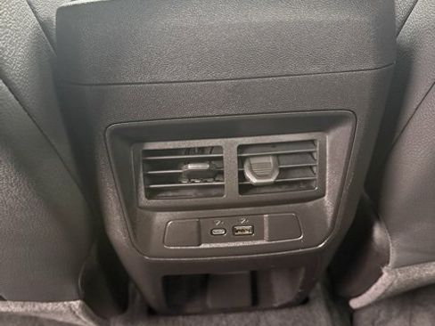 Used 2025 GMC Canyon Denali image 37