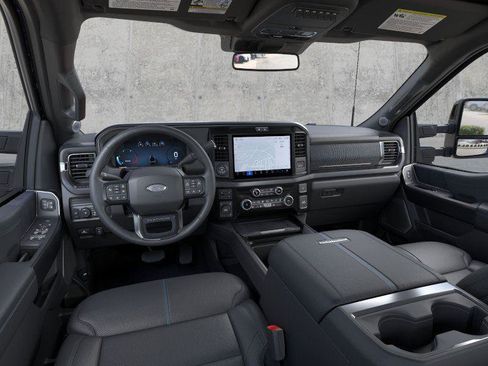 Used 2026 Ford F450 Platinum w/ FX4 Off-Road Package AWD/4WD image 9