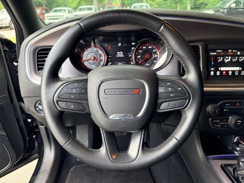Used 2022 Dodge Charger SXT w/ Blacktop Package RWD image 33