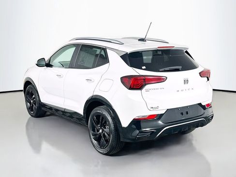 Used 2024 Buick Encore GX Sport Touring image 5