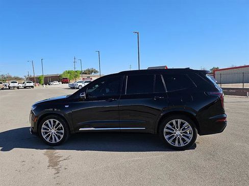 Certified 2020 Cadillac XT6 Sport w/ Platinum Package image 2