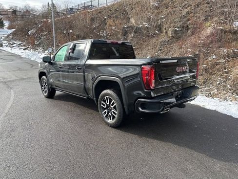 Used 2024 GMC Sierra 1500 AT4 w/ Technology Package image 3
