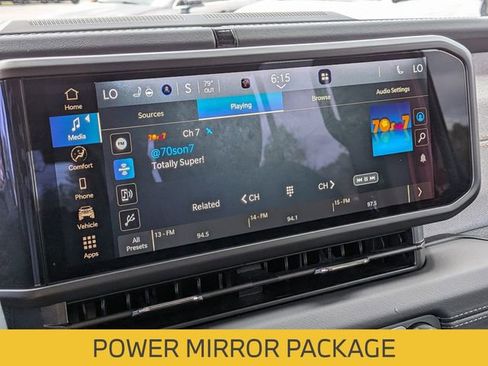 Used 2025 Jeep Wrangler Unlimited Sahara image 23