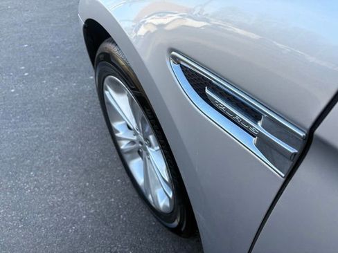 Used 2016 Ford Taurus SE image 13