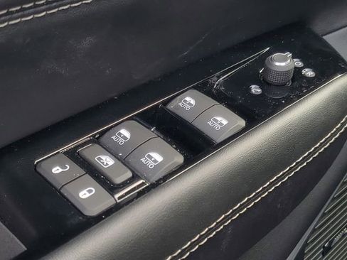 New 2026 Jeep Grand Wagoneer Limited AWD/4WD image 13