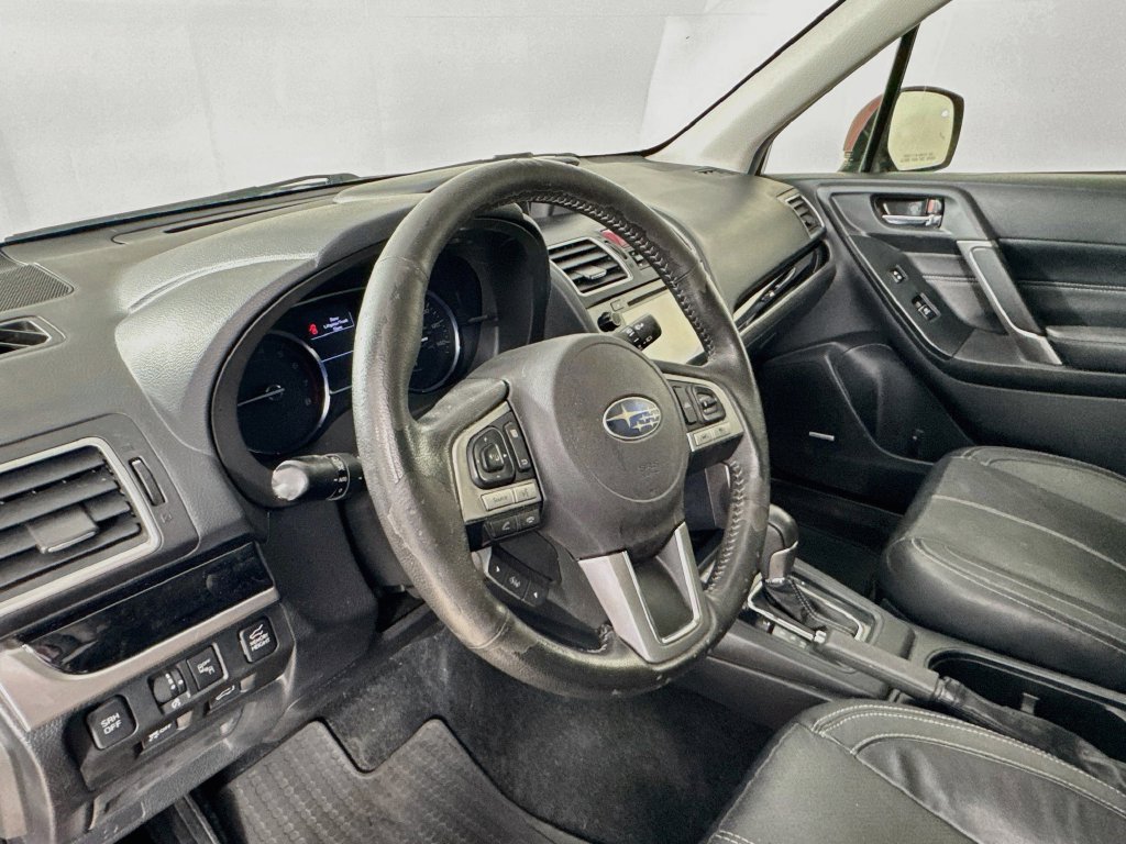 Used 2017 Subaru Forester 2.5i Touring AWD/4WD image 10
