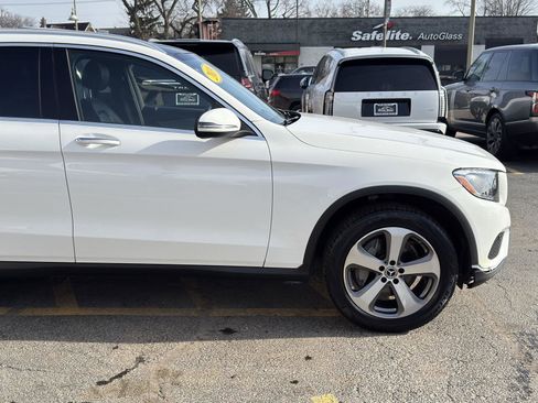 Used 2019 Mercedes-Benz GLC 300 image 10