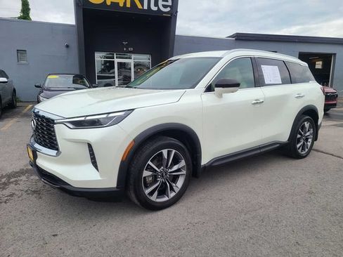 Used 2024 INFINITI QX60 Luxe AWD/4WD image 2
