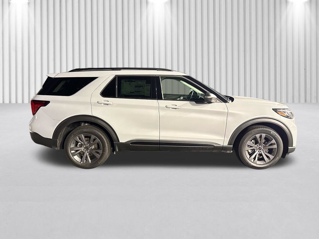 New 2026 Ford Explorer Active w/ Active Comfort Package AWD/4WD image 3
