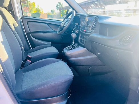 Used 2016 RAM ProMaster City Tradesman image 9