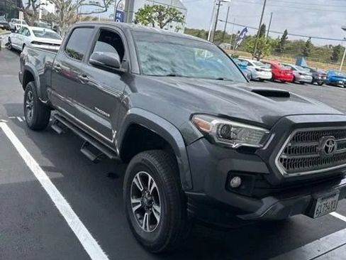 Used 2016 Toyota Tacoma TRD Sport RWD image 14