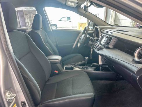 Used 2017 Toyota RAV4 LE image 16