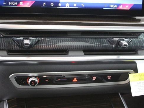 New 2026 BMW X5 xDrive40i w/ M Sport Package image 17