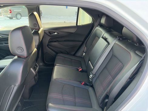 Used 2024 Chevrolet Equinox RS w/ LPO, Floor Liner Package image 9