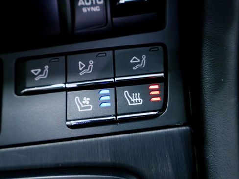 Used 2018 Porsche 911 Carrera 4 GTS image 31