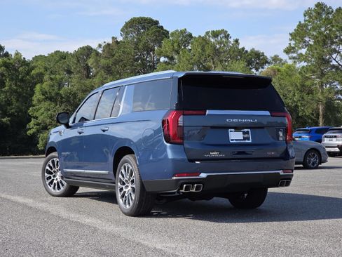 New 2026 GMC Yukon XL Denali w/ Denali Reserve Package AWD/4WD image 23