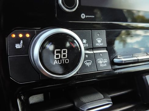 Used 2022 Toyota Highlander XSE image 20